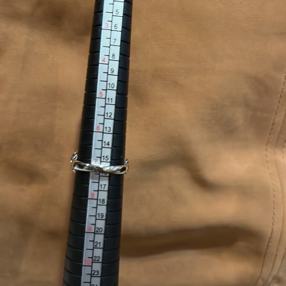 Guess GC 925 Sterling Ring - Picture 8 of 8